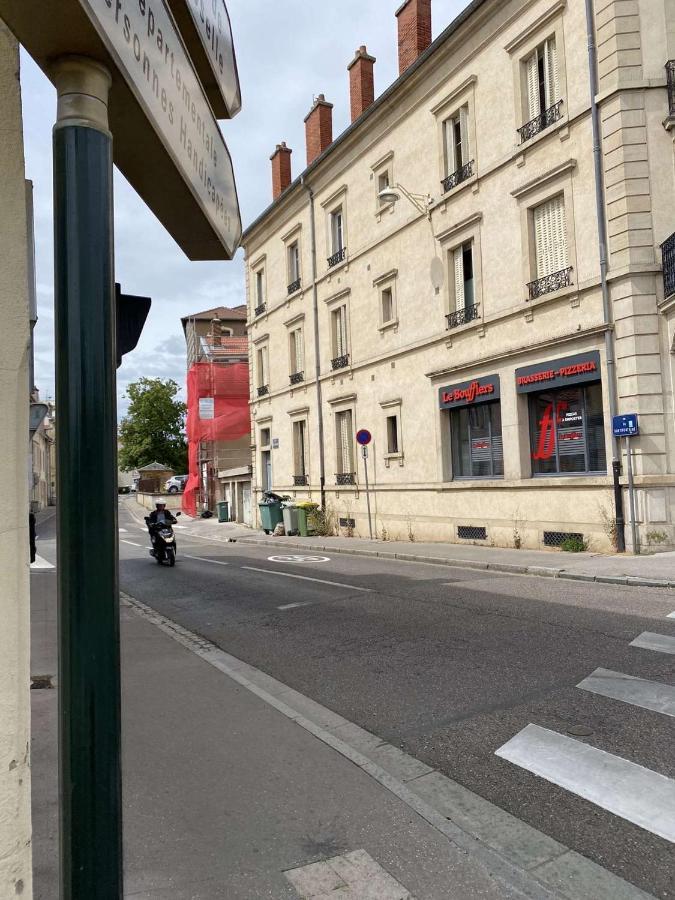 Stanislas Central & Jacuzzi Parking Nancy Exterior foto